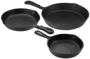 universal housewares cast pre-seasoned iron skillets